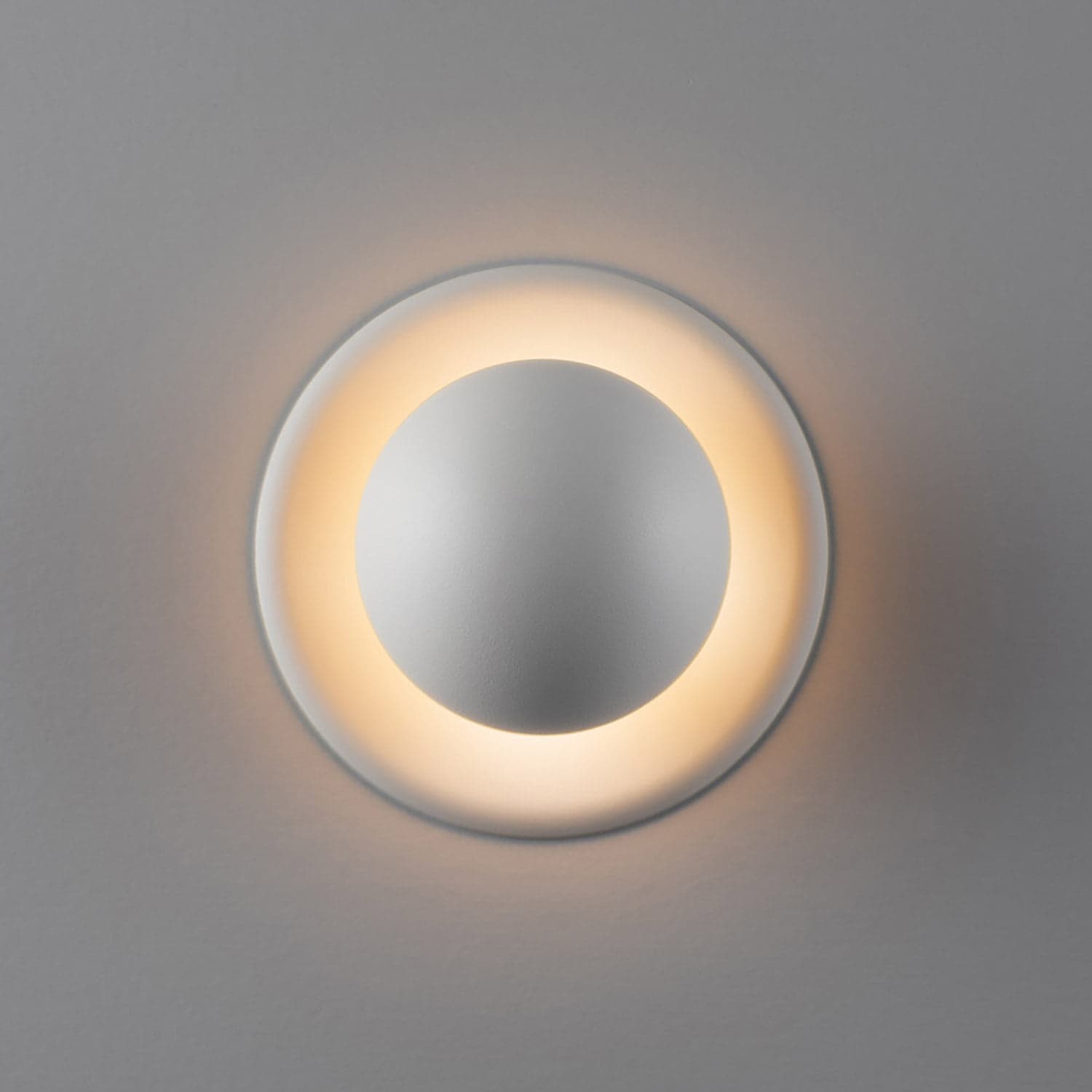 CHROME-DOME-WALL_WHITE-F