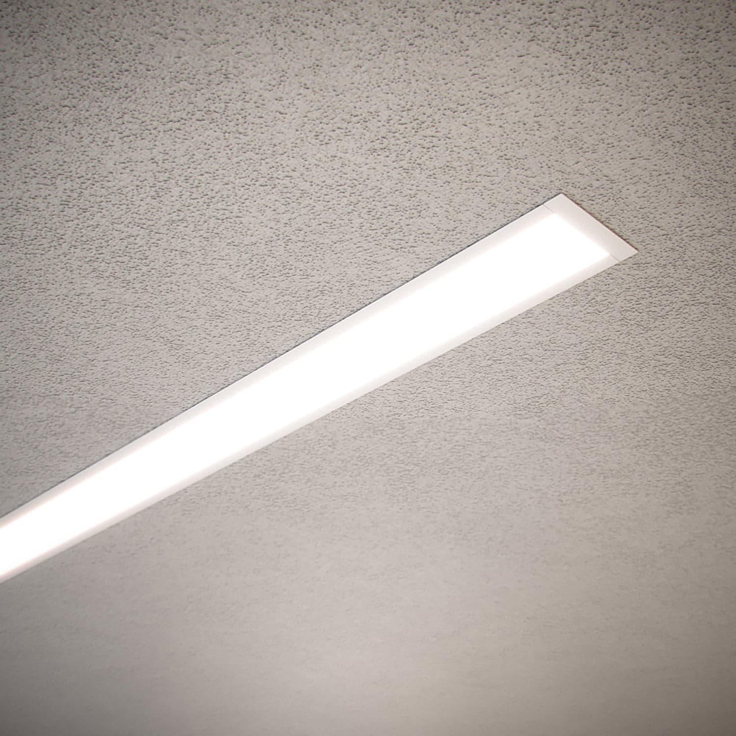 SLIM-TRIM-FLUSH-LENS