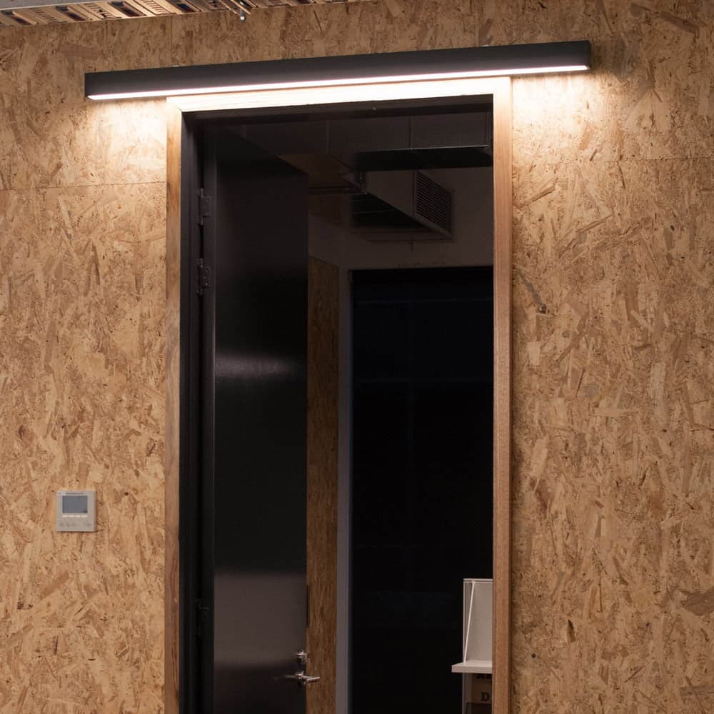 SLIM C WALL by DARKON