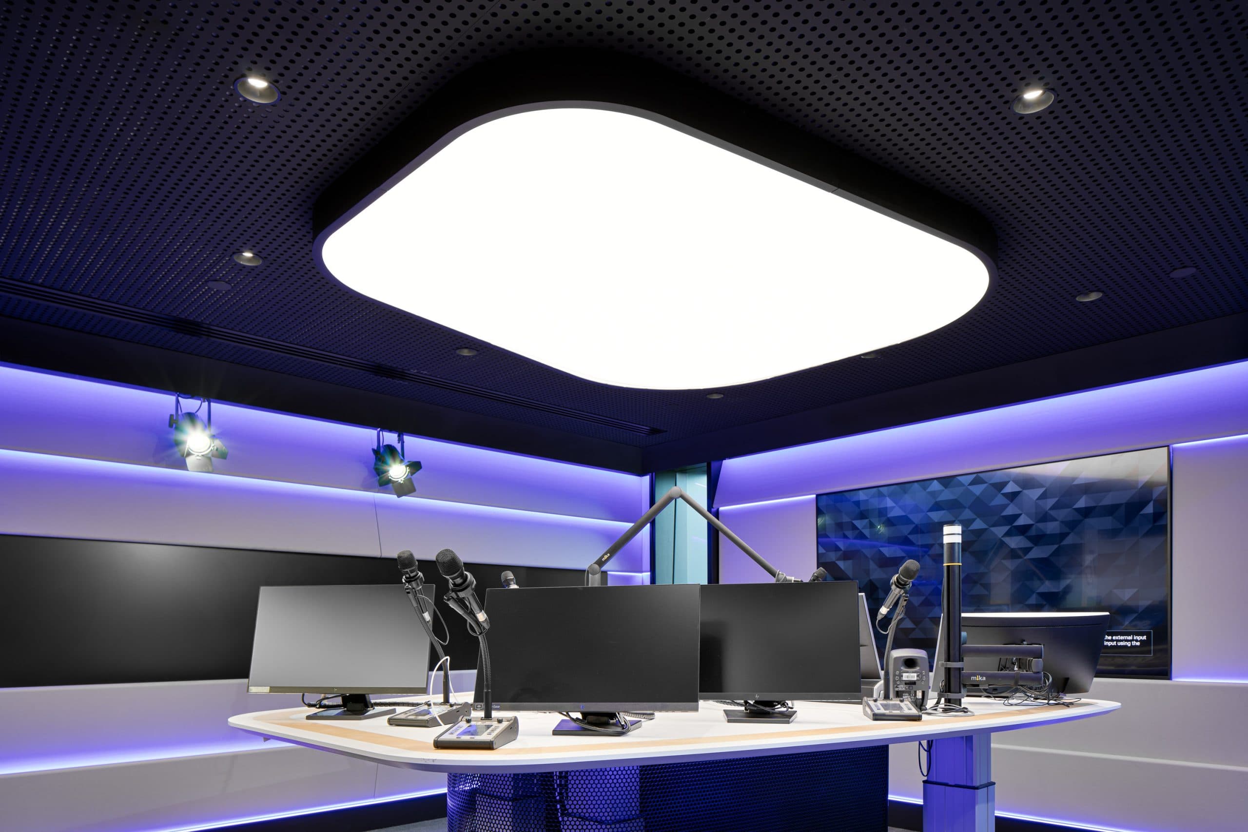Austereo-045A8294