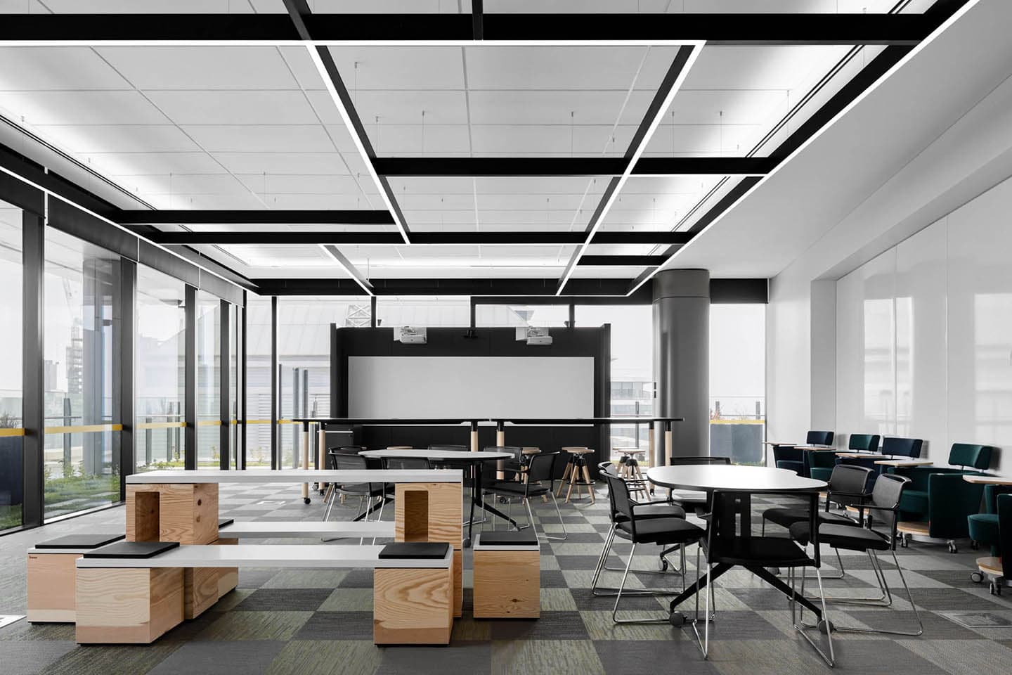 Deloitte - 045A1557