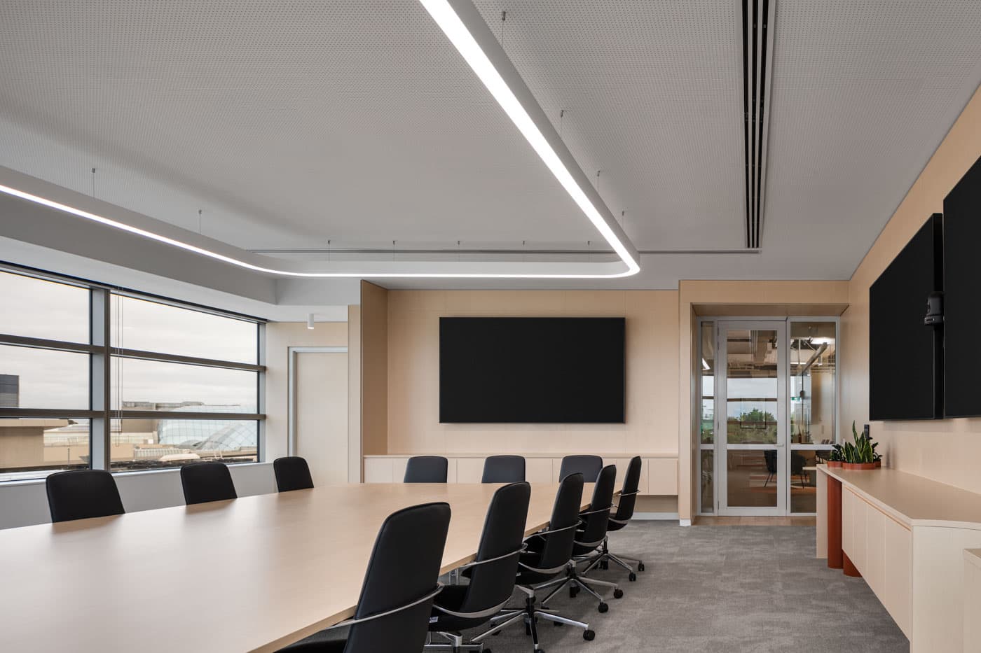 Officeworks-Chadstone-Place-045A0802